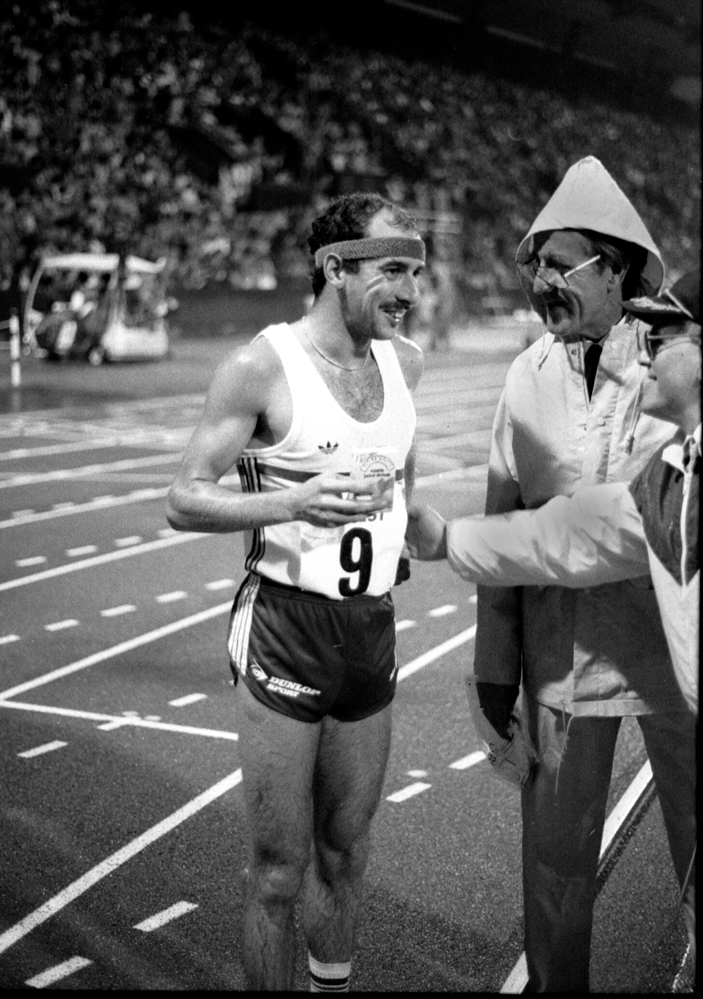 Nat-Muir-After-3000m-allcomer-record-1985